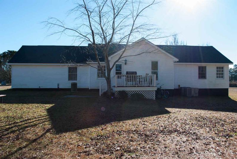 56 Morgan Dr, Zebulon, NC 27597