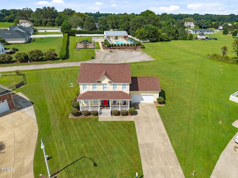 56 Muscadine Ct, Lillington, NC 27546