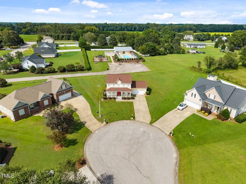 56 Muscadine Ct, Lillington, NC 27546