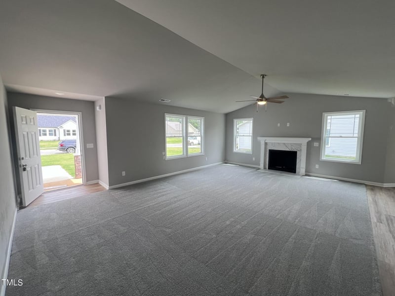 56 Oakfield Trace Dr, Four Oaks, NC 27524