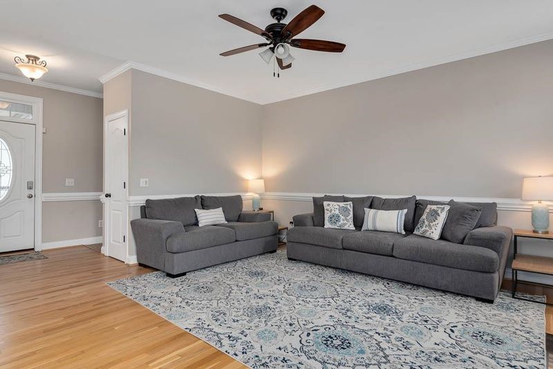 56 Overby Ct, Fuquay Varina, NC 27526