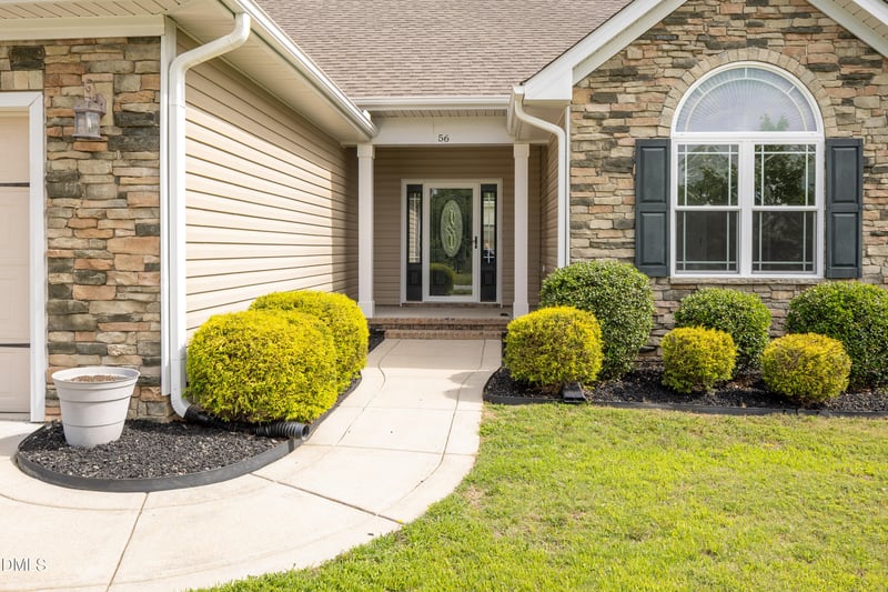 56 Thurman Dr, Selma, NC 27576