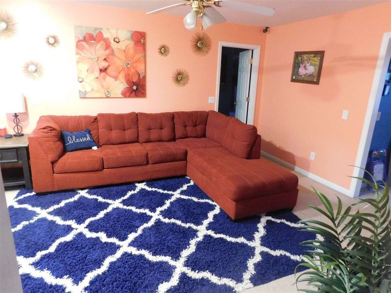 56 Turtle Point Dr, Fuquay Varina, NC 27526