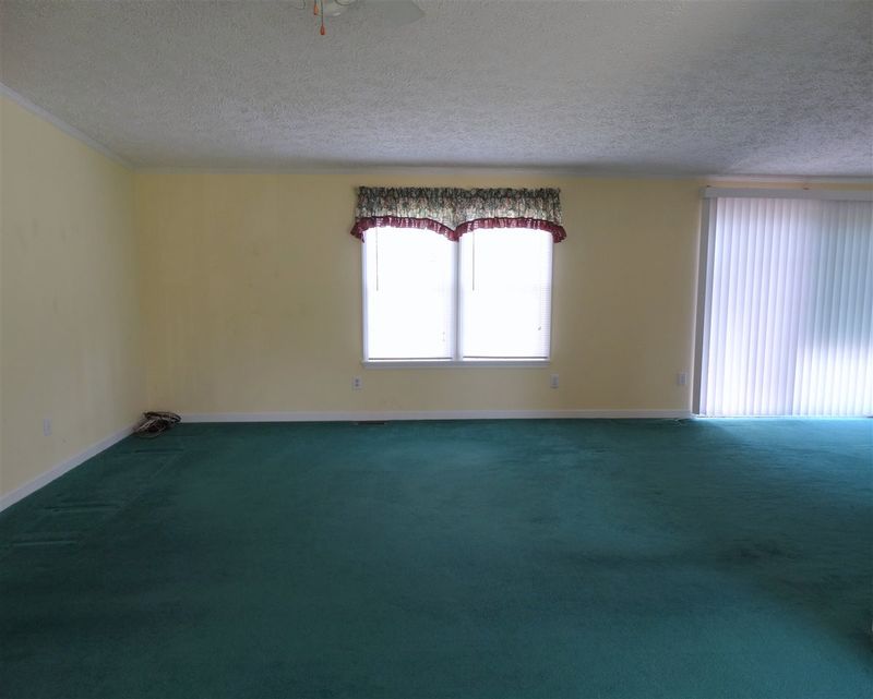 56 Whitley Oaks Ct, Smithfield, NC 27577