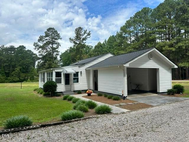 560 Clyde Pearce Rd, Zebulon, NC 27597