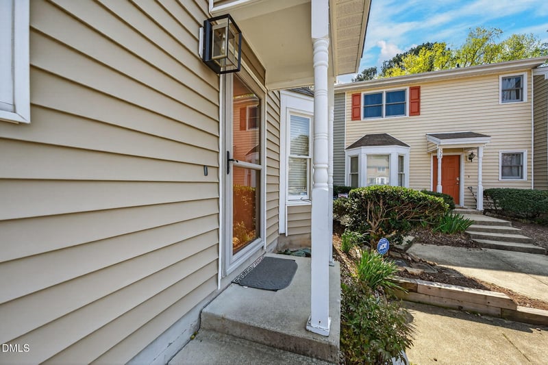 560 Darby Glen Ln, Durham, NC 27713