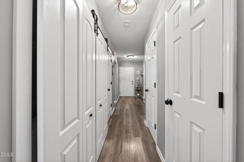 560 Darby Glen Ln, Durham, NC 27713