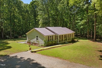 560 Parker Creek Rd, Holly Springs, NC 27540