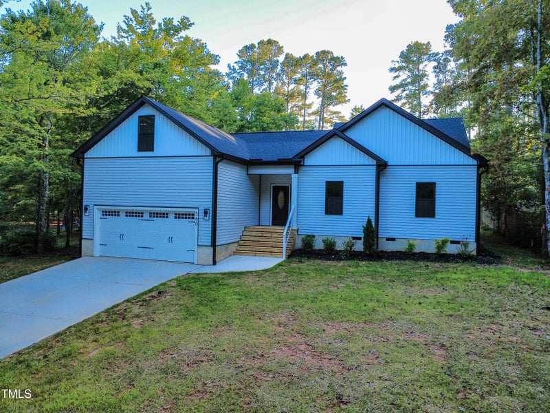560 Shawnee Dr, Louisburg, NC 27549