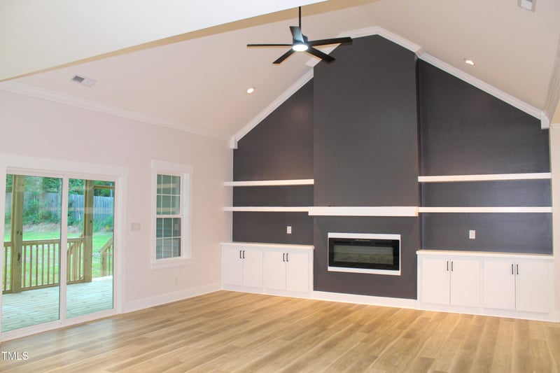 560 Shawnee Dr, Louisburg, NC 27549