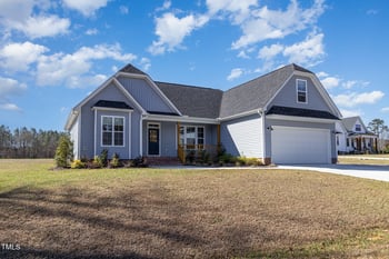 560 Waterstone Ln, Henderson, NC 27537