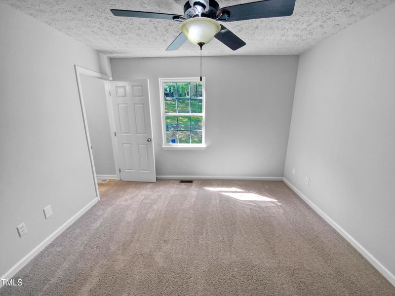 5600 Brandycrest Dr, Raleigh, NC 27610