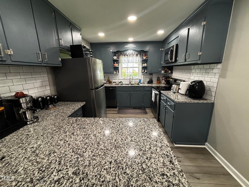 5601 Birch Rd, Fayetteville, NC 28304
