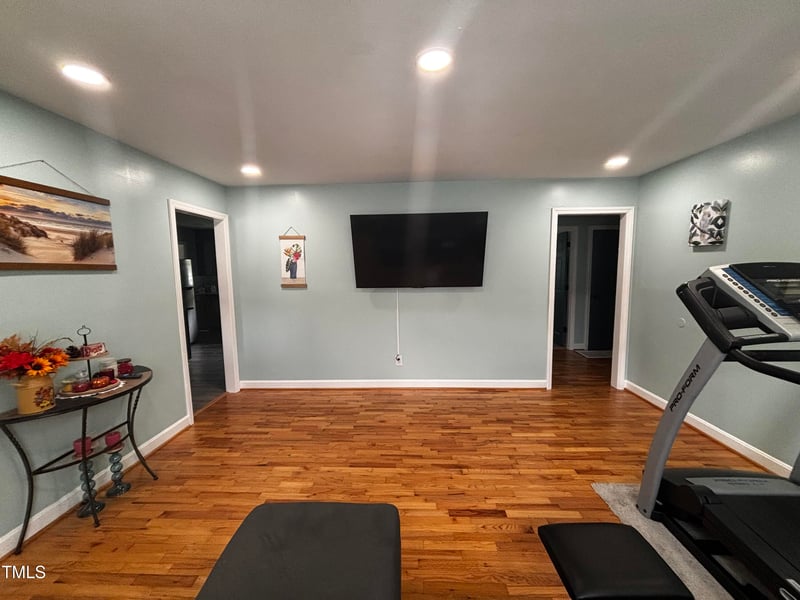 5601 Birch Rd, Fayetteville, NC 28304