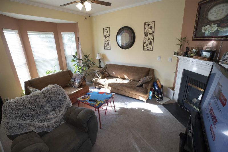 5601 Glencree Ct, Raleigh, NC 27612