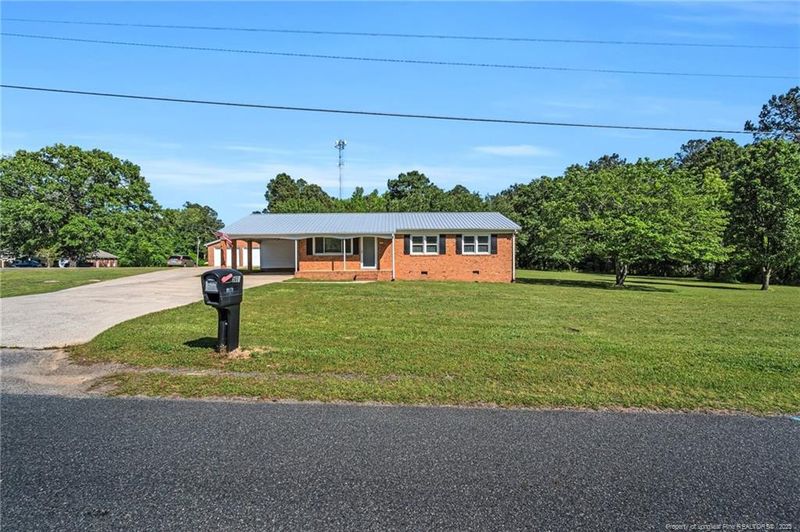 5601 Mcdaniel Dr, Sanford, NC 27332