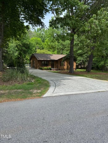 5601 Plum Nearly Ct, Raleigh, NC 27610