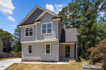 5601 Preston Pl, Raleigh, NC 27604