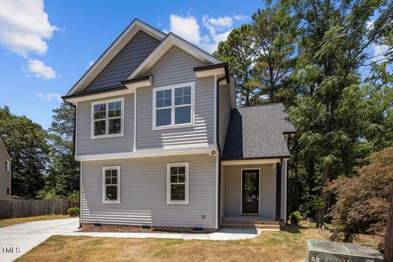 5601 Preston Pl, Raleigh, NC 27604