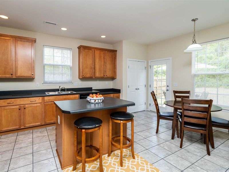 5601 Running Fox Ln, Durham, NC 27703