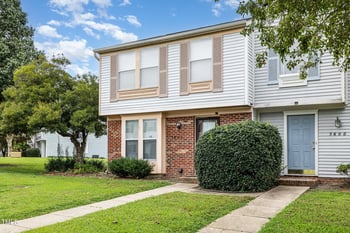 5602 Bringle Ct, Raleigh, NC 27610
