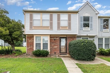 5602 Bringle Ct, Raleigh, NC 27610