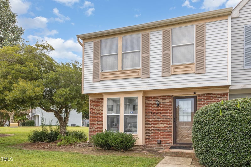 5602 Bringle Ct, Raleigh, NC 27610