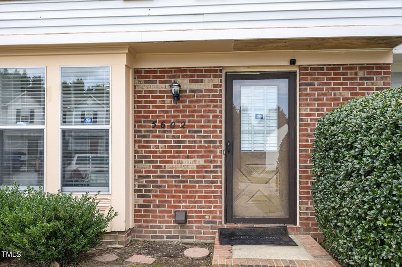 5602 Bringle Ct, Raleigh, NC 27610
