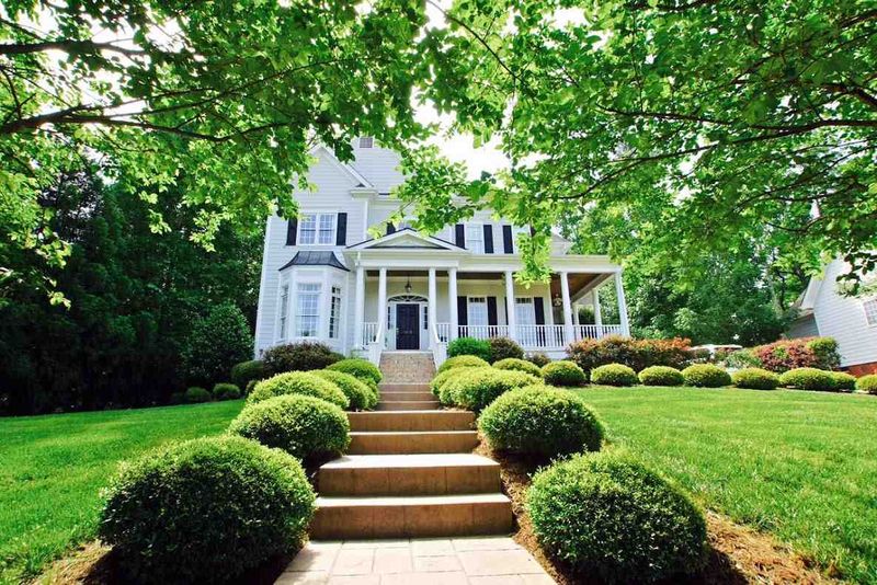 5603 Highcroft Dr, Cary, NC 27519