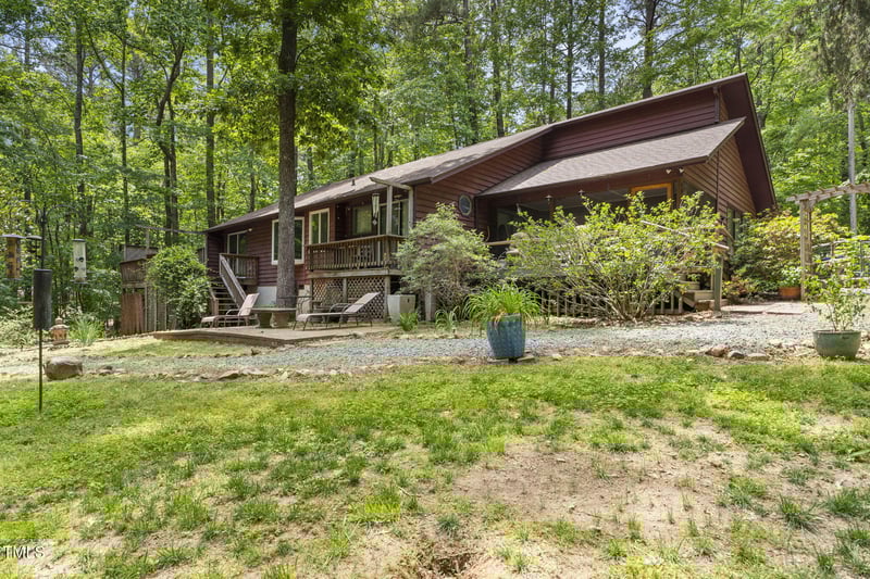 5604 Hideaway Dr, Chapel Hill, NC 27516