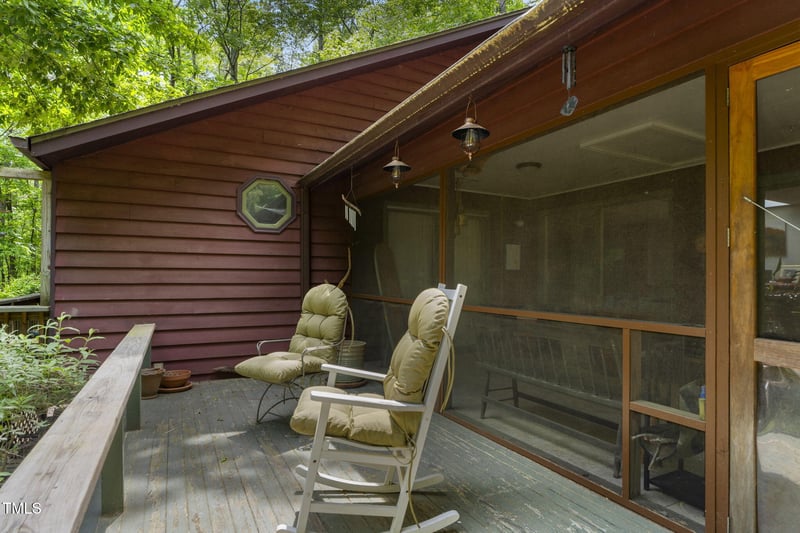 5604 Hideaway Dr, Chapel Hill, NC 27516