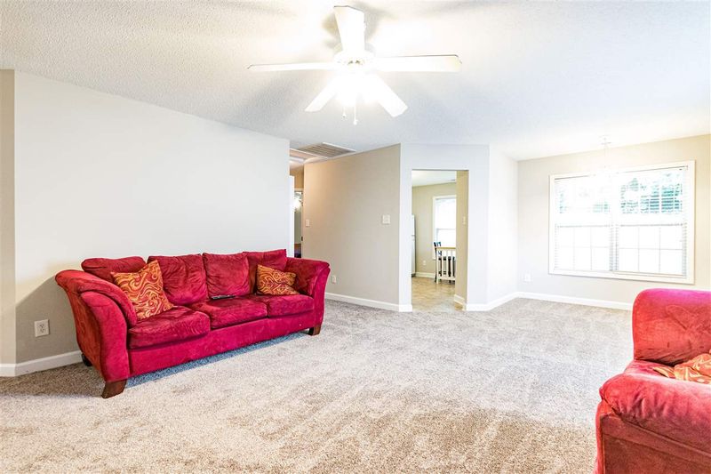 5604 Tealbrook Dr, Raleigh, NC 27610