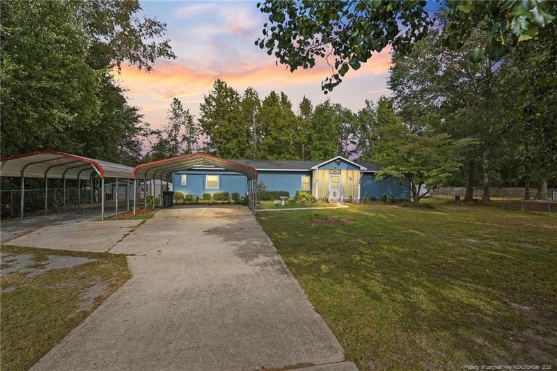 5605 Baggett Ln, Hope Mills, NC 28348