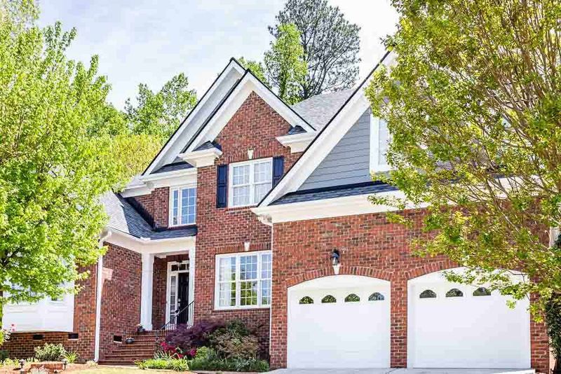 5605 Highcroft Dr, Cary, NC 27519