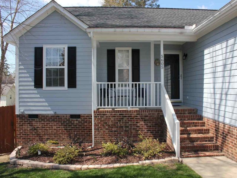 5605 Leonard Mill Rd, Raleigh, NC 27616