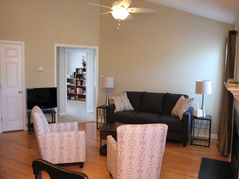 5605 Leonard Mill Rd, Raleigh, NC 27616