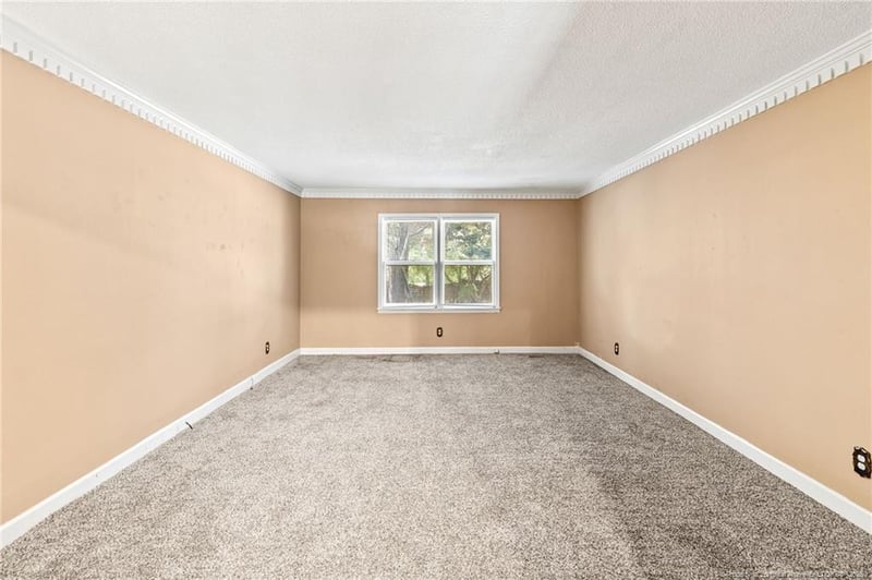 5605 Macgregor Ct, Fayetteville, NC 28304
