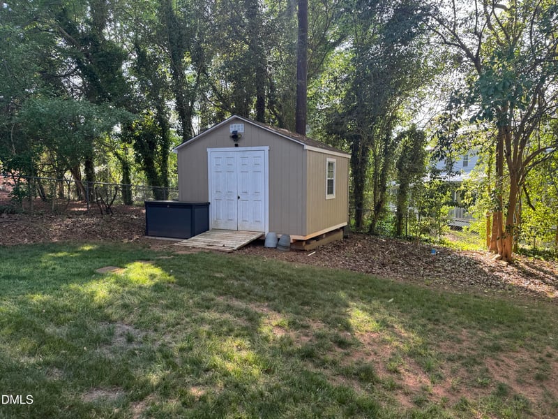 5605 North Hills Dr, Raleigh, NC 27612
