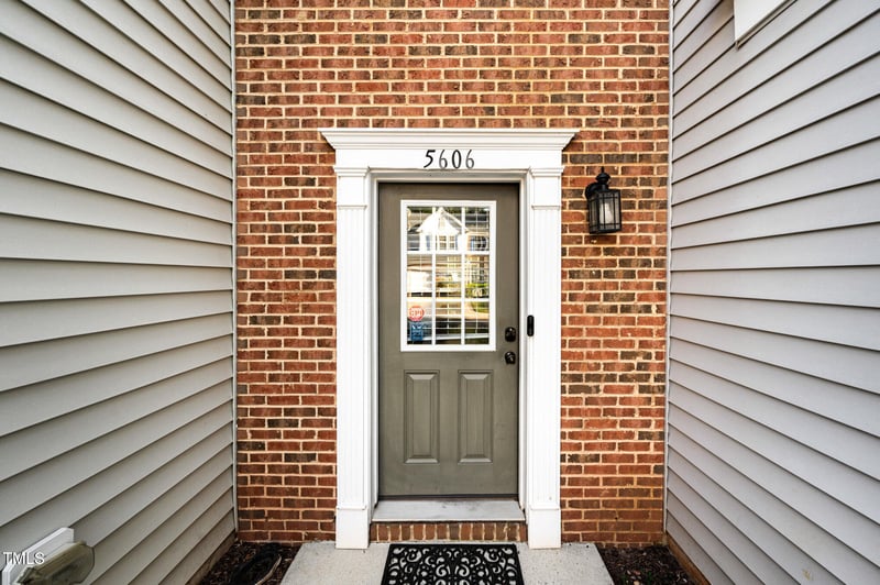 5606 Berry Creek Cir, Raleigh, NC 27613