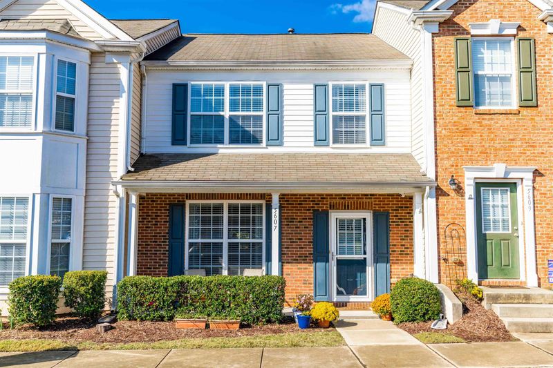 5607 Amanda Lynn Ln, Raleigh, NC 27613