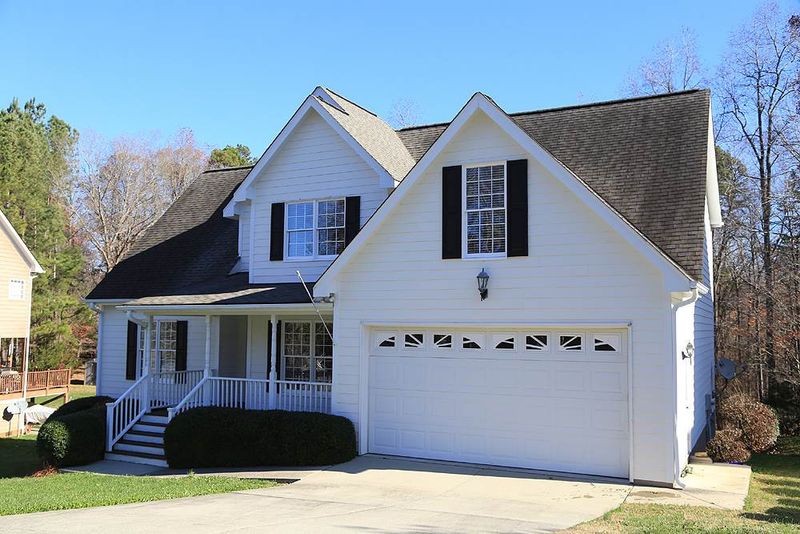 5607 Paces Ferry Dr, Durham, NC 27712
