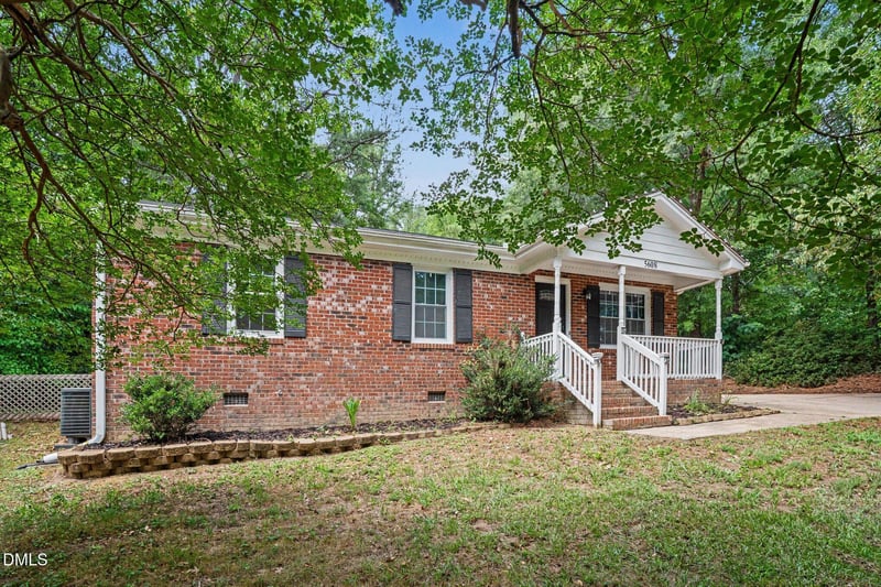 5608 Alta Vista Ct, Raleigh, NC 27610