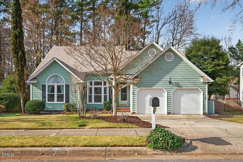 5608 Barham Ct, Raleigh, NC 27613