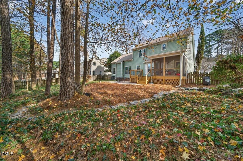 5608 Barham Ct, Raleigh, NC 27613