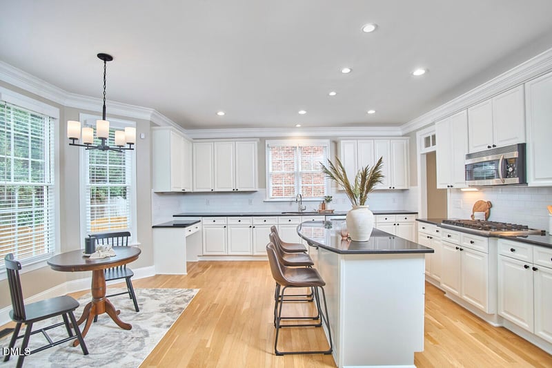 5608 Bennettwood Ct, Raleigh, NC 27612