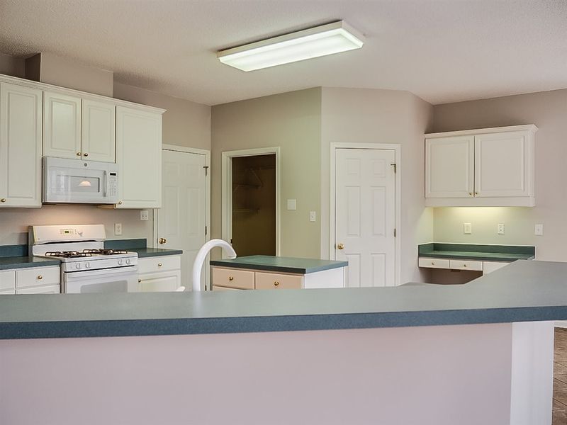 5608 Big Sandy Dr, Raleigh, NC 27616