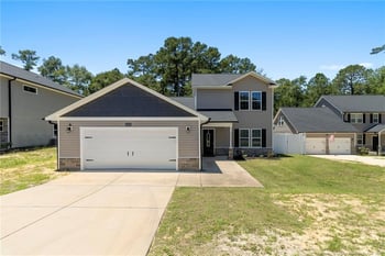 5608 Duncan St, Hope Mills, NC 28348