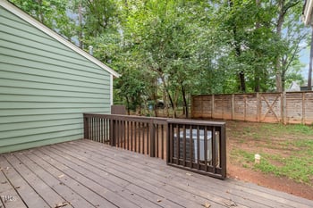 5608 Kimsey Ct, Raleigh, NC 27606