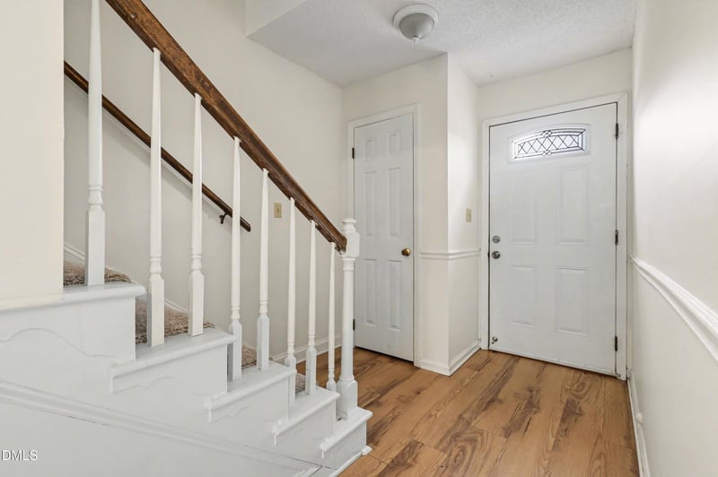 5608 Kimsey Ct, Raleigh, NC 27606