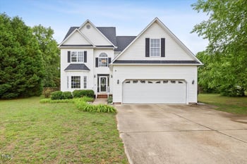 5608 Scottish Hills Dr, Holly Springs, NC 27540